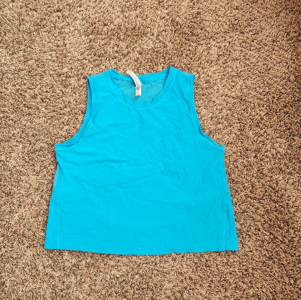 Athleta Ultimate Muscle Tank (Cropped)